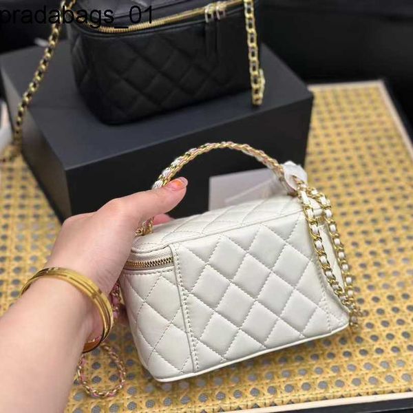 fashion handbag bag xiangnan women's bag layer cowhide small fragrance box bag women's crossbody leather small golden ball bag
fashion handbag bag xiangnan women's bag layer cowhide small fragrance box bag women's crossbody leather small golden ball bag