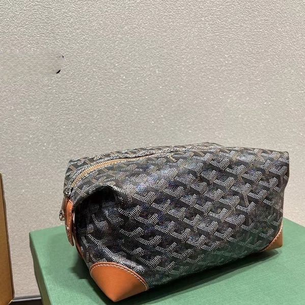 cosmetic bags cases designer women makeup bag hanging bathroom wash bag multifunctional women travel toiletry bag luxury brand
cosmetic bags cases designer women makeup bag hanging bathroom wash bag multifunctional women travel toiletry bag luxury brand