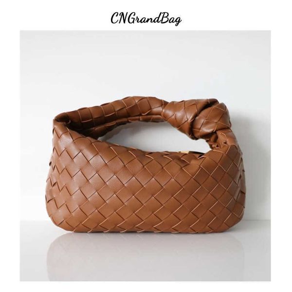 abottegas tote bag vneta jodie mini teen intrecciato designer leather woven hand zipper croissant soft leather dinner fashion trend hand hel
abottegas tote bag vneta jodie mini teen intrecciato designer leather woven hand zipper croissant soft leather dinner fashion trend hand hel