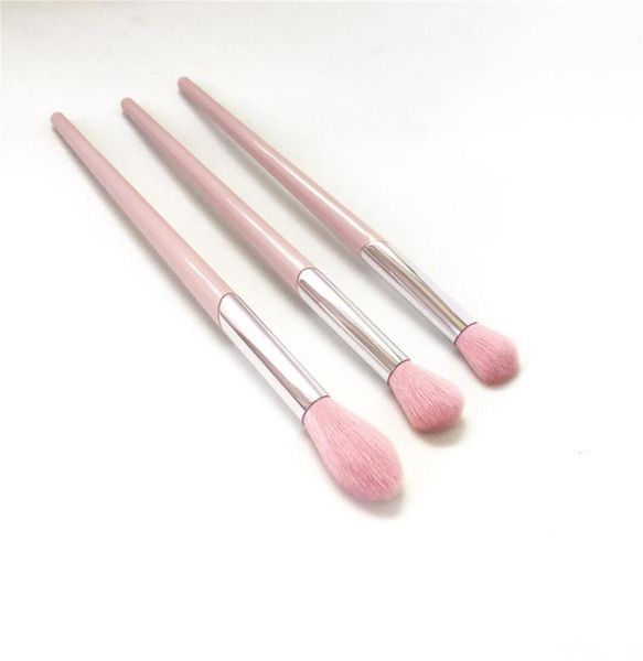 fbseries new pro blending brushes pro large blender 300 tapered blending 310 angled blending 320 makeup brush tool7443164
fbseries new pro blending brushes pro large blender 300 tapered blending 310 angled blending 320 makeup brush tool7443164