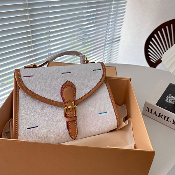 messenger shoulder bag women briefcase crossbody bags coated canvas colored letters leather strap golden hardware retro handbags purse 24cm
messenger shoulder bag women briefcase crossbody bags coated canvas colored letters leather strap golden hardware retro handbags purse 24cm