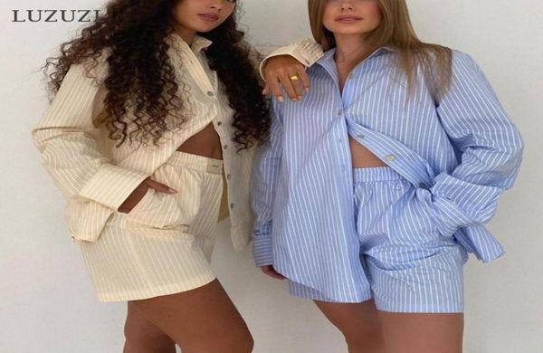 summer casual tracksuit women shorts sets stripe long sleeve shirt and high waist two piece set 2021 pant suits women039s track6004253, Gray
summer casual tracksuit women shorts sets stripe long sleeve shirt and high waist two piece set 2021 pant suits women039s track6004253, Gray