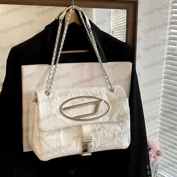 designer bag luxury bag women chain bag shoulder bag crossbody bag handbag underarm bag large capacity tote bag fashion pleated bag stylishy
designer bag luxury bag women chain bag shoulder bag crossbody bag handbag underarm bag large capacity tote bag fashion pleated bag stylishy