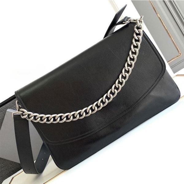 brand bag 23fall series shoulder bag underarm bag 2 sizes fashion clamshell tote bag soft texture chain bag metal logo senior sense shopping
brand bag 23fall series shoulder bag underarm bag 2 sizes fashion clamshell tote bag soft texture chain bag metal logo senior sense shopping