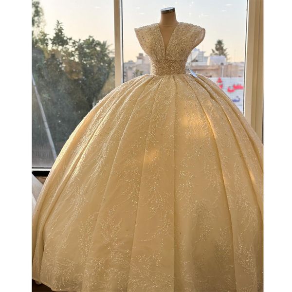champagne ball gown royal sparkle wedding dresses v-neck sleeveless vestido de novia lace beads embroidery chic robe de mariee, White
champagne ball gown royal sparkle wedding dresses v-neck sleeveless vestido de novia lace beads embroidery chic robe de mariee, White