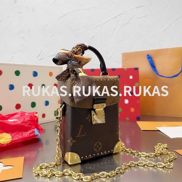 fashion crossbody bag ladies new single shoulder crossbody small square bag reading box bag senior sense rivet color contrast handbag tide
fashion crossbody bag ladies new single shoulder crossbody small square bag reading box bag senior sense rivet color contrast handbag tide