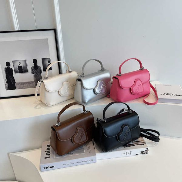 premium feeling small square bag women fashion design double shoulder single crossbody bag personalized sweetheart bags 0805
premium feeling small square bag women fashion design double shoulder single crossbody bag personalized sweetheart bags 0805