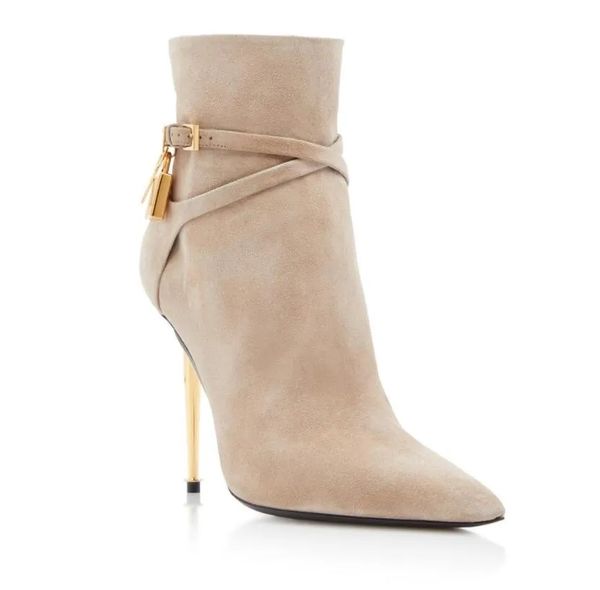 luxury woman ankle boot winter boots pointy toe and gold heeled tom-f-boot padlock leather ankles boots black calf leathers lady dress pumps
luxury woman ankle boot winter boots pointy toe and gold heeled tom-f-boot padlock leather ankles boots black calf leathers lady dress pumps