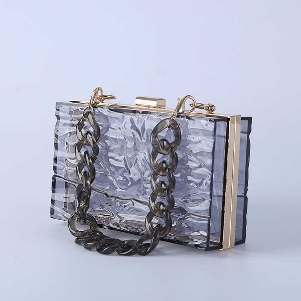 new bag 2023 acrylic dinner water ripple square chain portable ice crack women s 230804
new bag 2023 acrylic dinner water ripple square chain portable ice crack women s 230804