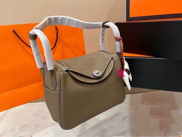 h ermes lindis's tote bags original edition online store new linladi togo head layer cowhide doctor bag one shoulder handheld litchi pa
h ermes lindis's tote bags original edition online store new linladi togo head layer cowhide doctor bag one shoulder handheld litchi pa