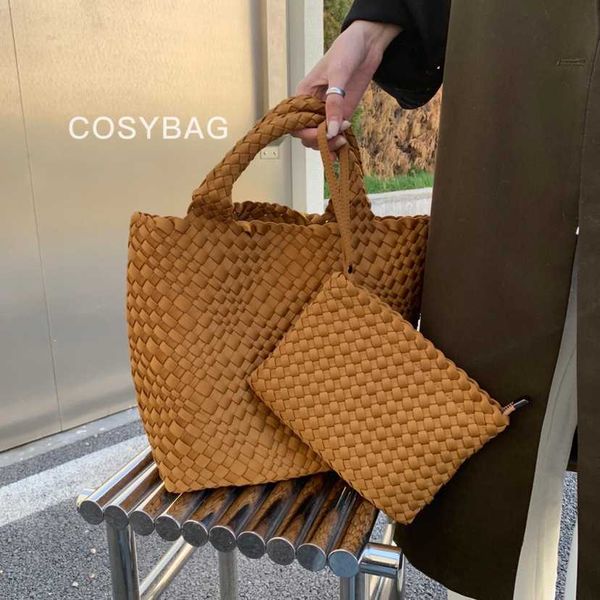 abottegas tote bag vneta jodie mini teen intrecciato designer bag hand woven bag cloth shoulder bag mid size tote bag large capacity
abottegas tote bag vneta jodie mini teen intrecciato designer bag hand woven bag cloth shoulder bag mid size tote bag large capacity