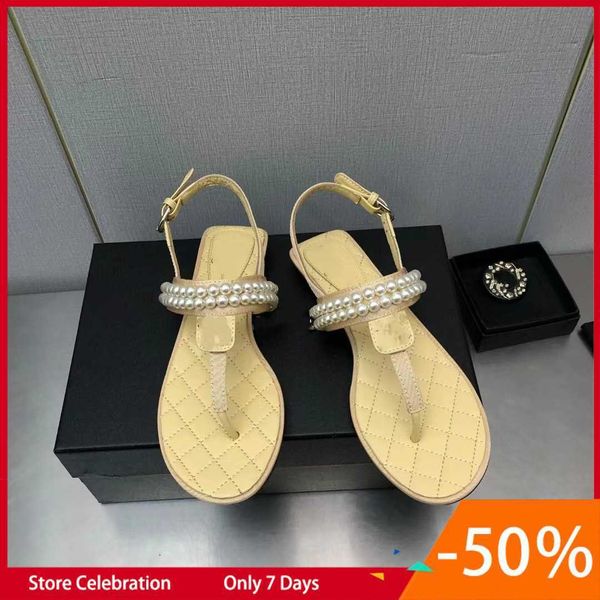 23 xiaoxiangfeng spring/summer new colored pearl chain flat bottom clamping toe sandals for women with one line buckle comfortable fashion, Black
23 xiaoxiangfeng spring/summer new colored pearl chain flat bottom clamping toe sandals for women with one line buckle comfortable fashion, Black