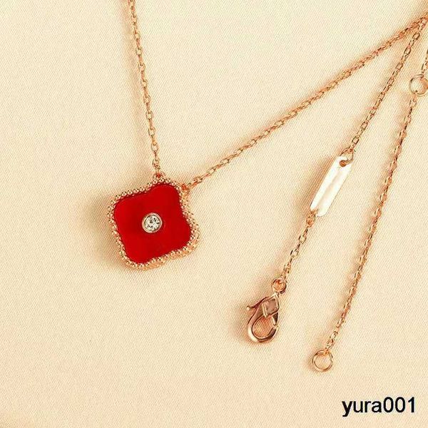 womans red necklace clover necklace pendant luxury designer necklaces inlaid with natural agate white shell material non allergic sweat resi, Silver
womans red necklace clover necklace pendant luxury designer necklaces inlaid with natural agate white shell material non allergic sweat resi, Silver
