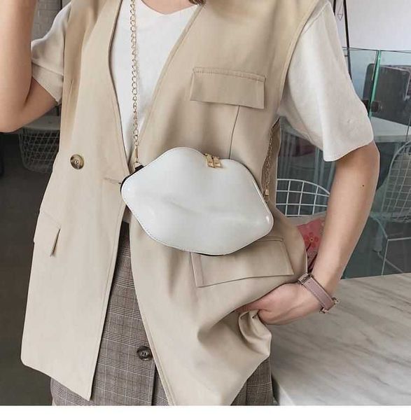 evening bags 2023 new personalized lip versatile women s bag chic chain one shoulder crossbody korean mini girls small 230804
evening bags 2023 new personalized lip versatile women s bag chic chain one shoulder crossbody korean mini girls small 230804