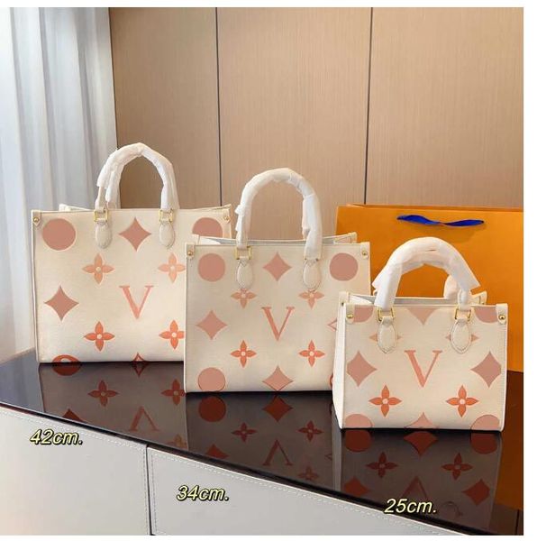 2023 fashion handbag delicate crossbody bag printed fresh jungle bag simple luxury leather design ladies large capacity tote bag
2023 fashion handbag delicate crossbody bag printed fresh jungle bag simple luxury leather design ladies large capacity tote bag