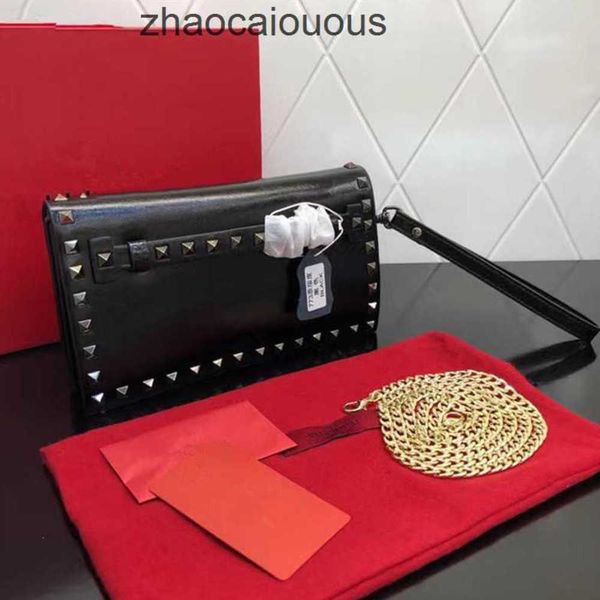women cowhide valentinoz bags riveted luxury new handbags crossbody designer bag beach bag handbags metal fashion large capacity leather han
women cowhide valentinoz bags riveted luxury new handbags crossbody designer bag beach bag handbags metal fashion large capacity leather han