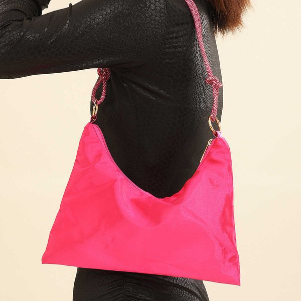 hobo bags 2023 new water diamond knot colored ding imitation silk underarm bag with embedding women s one shoulder dinner 230804
hobo bags 2023 new water diamond knot colored ding imitation silk underarm bag with embedding women s one shoulder dinner 230804