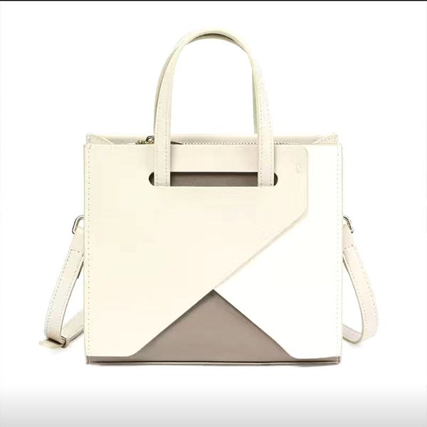 2023 new first layer cowhide fashion trend crossbody bag leather luxury bag women shoulder bag all match handbag
2023 new first layer cowhide fashion trend crossbody bag leather luxury bag women shoulder bag all match handbag