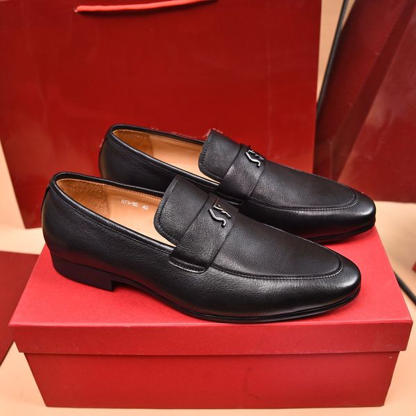 2023 men dress shoes casual slip on designer loafers male brand designer brogue party business wedding driving shoes size 38-45, Black
2023 men dress shoes casual slip on designer loafers male brand designer brogue party business wedding driving shoes size 38-45, Black