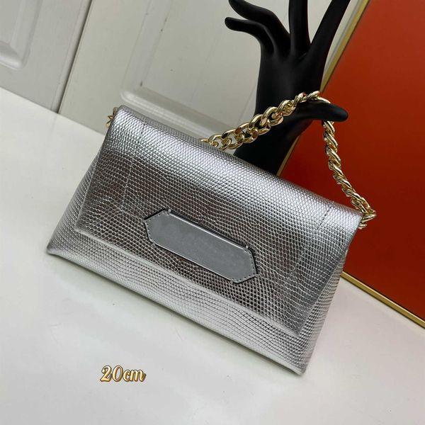 high-quality designer shoulder underarm bag fashion metal chain clutch bag luxury classic women leather evening gown handbag clamshell couri
high-quality designer shoulder underarm bag fashion metal chain clutch bag luxury classic women leather evening gown handbag clamshell couri