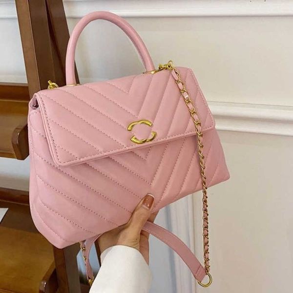 fashion designer crossbody women's handbag tote bag luxury one-shoulder portable casual flip leather wallet letter leather women's
fashion designer crossbody women's handbag tote bag luxury one-shoulder portable casual flip leather wallet letter leather women's