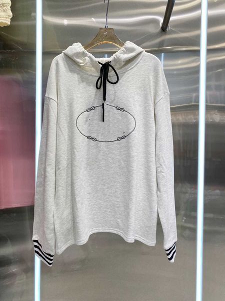 early autumn casual letter embroidery cotton terry cuff thread contrast loose hooded sweater, Black
early autumn casual letter embroidery cotton terry cuff thread contrast loose hooded sweater, Black