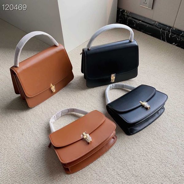 american the row handbag women sofia tofu bag t-shaped lock handle cowhide small square bag
american the row handbag women sofia tofu bag t-shaped lock handle cowhide small square bag
