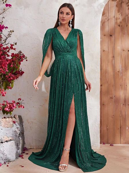 2023 new green sequined lace appliqued mother of the bride dresses side split v neck beads long sleeves formal evening gowns elegant plus si, Black;red
2023 new green sequined lace appliqued mother of the bride dresses side split v neck beads long sleeves formal evening gowns elegant plus si, Black;red