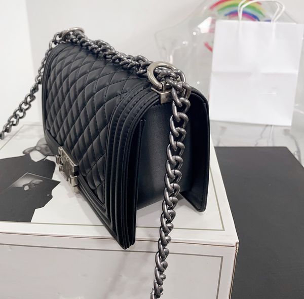 Womens Luxury Chain Handbags Classic Plaid Crossbody Bags Designer Shoulder Travelling Elegant Handbags Shopping Evening Bag, Red
Womens Luxury Chain Handbags Classic Plaid Crossbody Bags Designer Shoulder Travelling Elegant Handbags Shopping Evening Bag, Red