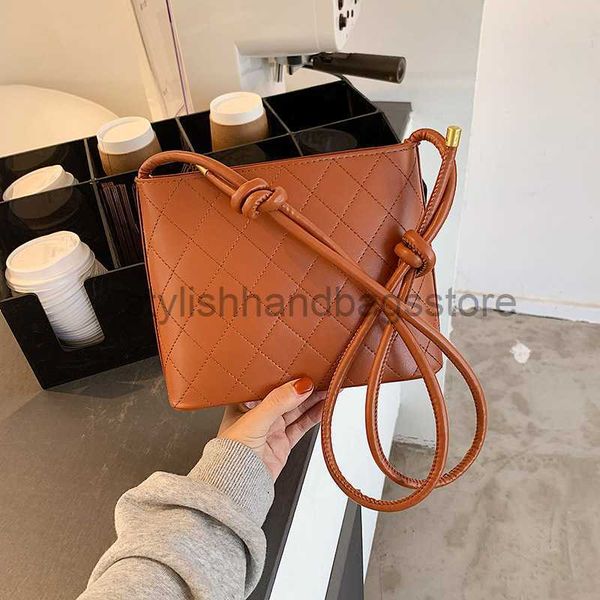 bags lingge small women's 2020 autumn new korean version versatile one shoulder bucket bag netizen fashion crossbody bagstylishhandbags
bags lingge small women's 2020 autumn new korean version versatile one shoulder bucket bag netizen fashion crossbody bagstylishhandbags