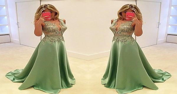 prom dresses plunging v neck olive green satin lace appliques beaded illusion long evening gowns wear plus size formal party dress2071265, Black;red
prom dresses plunging v neck olive green satin lace appliques beaded illusion long evening gowns wear plus size formal party dress2071265, Black;red