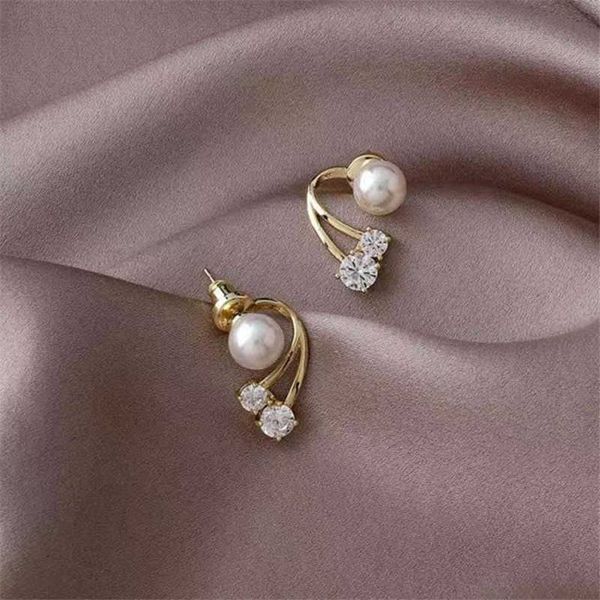 charm crystal earrings metal pearl ear clips for women fashion ear claw earring girls elegant trendy jewelry party gift r230804, Golden
charm crystal earrings metal pearl ear clips for women fashion ear claw earring girls elegant trendy jewelry party gift r230804, Golden