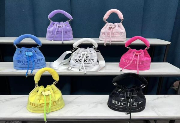 bucket bag mini girls handbag stylish and simple handheld crossbody bags for women57990361487074, Black
bucket bag mini girls handbag stylish and simple handheld crossbody bags for women57990361487074, Black