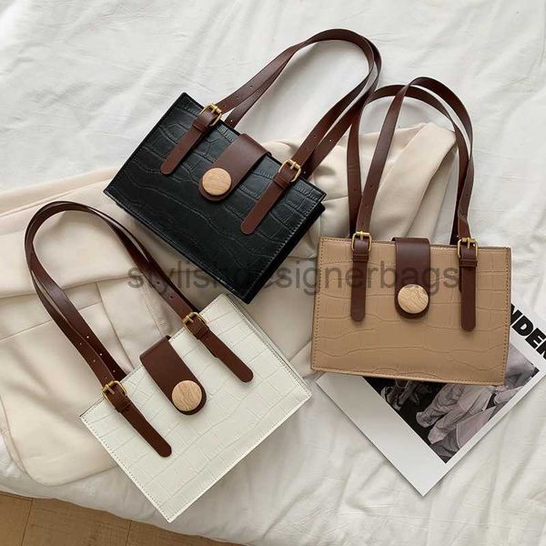 2023 autumn/winter new korean advanced crocodile pattern bag fashion versatile diagonal cross contrast color small squarestylishdesign
2023 autumn/winter new korean advanced crocodile pattern bag fashion versatile diagonal cross contrast color small squarestylishdesign