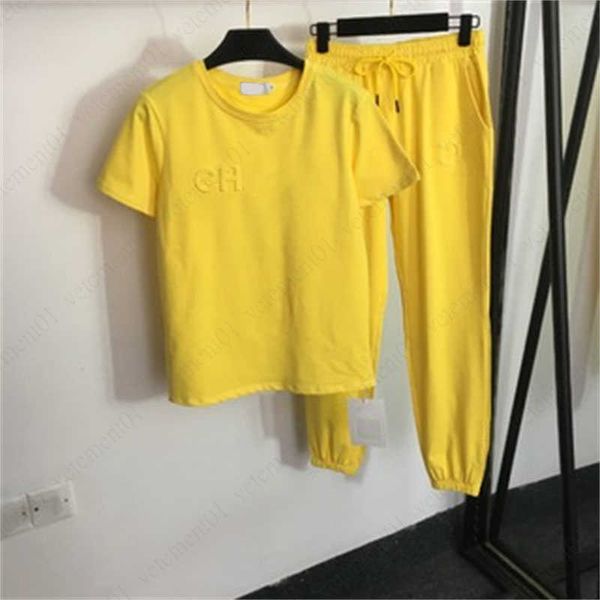 designer tracksuit women t shirt sport two piece set letter logo embossed short sleeve tee with elastic waist casual sweatpants lady workout, Gray
designer tracksuit women t shirt sport two piece set letter logo embossed short sleeve tee with elastic waist casual sweatpants lady workout, Gray