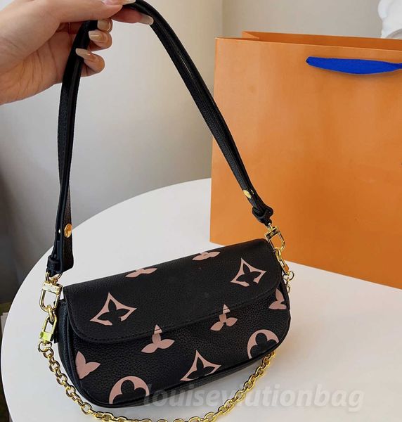 5a designers classic lvy flap bag vintage monograms canvas handbag women cross body luxurys chain bag
5a designers classic lvy flap bag vintage monograms canvas handbag women cross body luxurys chain bag