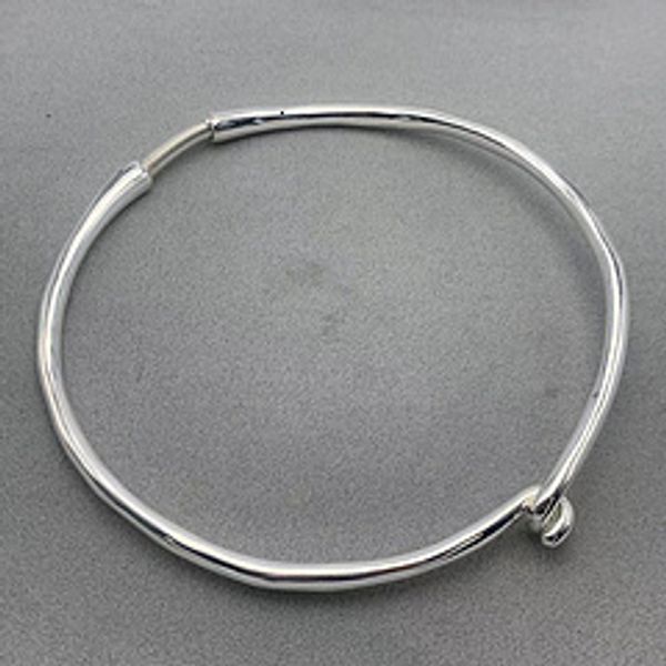 pendant necklaces personality design creative fashion electroplating 925 silver round beautiful necklace holiday jewelry gifts 230804
pendant necklaces personality design creative fashion electroplating 925 silver round beautiful necklace holiday jewelry gifts 230804