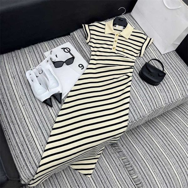 2023 summer new metal embellishments slim fit pleated waist design slim striped dress, Black;gray
2023 summer new metal embellishments slim fit pleated waist design slim striped dress, Black;gray