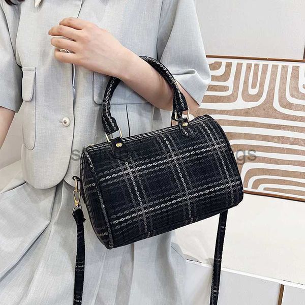 shoulder bags boston bag 2023 new plaid women's handbag canvas simple versatile shoulder bag women's bagstylishdesignerbags
shoulder bags boston bag 2023 new plaid women's handbag canvas simple versatile shoulder bag women's bagstylishdesignerbags