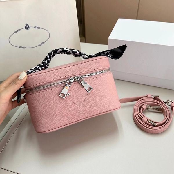 woman crossbody bags makeup bag leather mini silver hardware lichee pattern designer ladies totes handbag cross body
woman crossbody bags makeup bag leather mini silver hardware lichee pattern designer ladies totes handbag cross body
