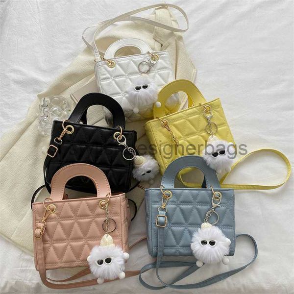 bag 2023 new solid color simple embroidery checker pattern foreign style crossbody versatile and handheld small square bagstylishdesign
bag 2023 new solid color simple embroidery checker pattern foreign style crossbody versatile and handheld small square bagstylishdesign