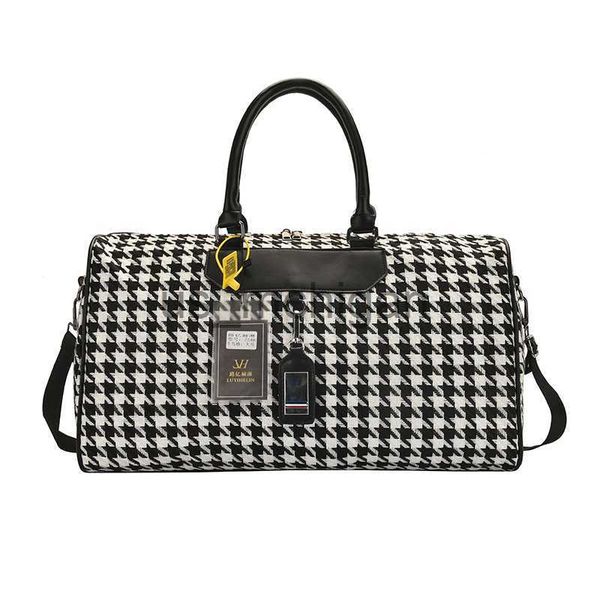 evening bags oneshoulder portable messenger travel bag leisure largecapacity fitness bag sports fashion luggage bag j230804
evening bags oneshoulder portable messenger travel bag leisure largecapacity fitness bag sports fashion luggage bag j230804