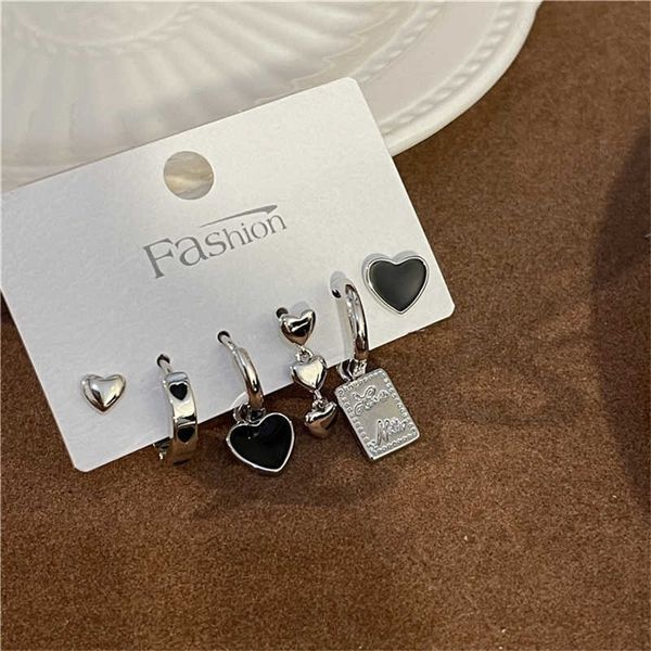 charm vintage metal tassel chain love heart earring set irregular geometric cherry earrings for women gifts jewelry r230804, Golden
charm vintage metal tassel chain love heart earring set irregular geometric cherry earrings for women gifts jewelry r230804, Golden
