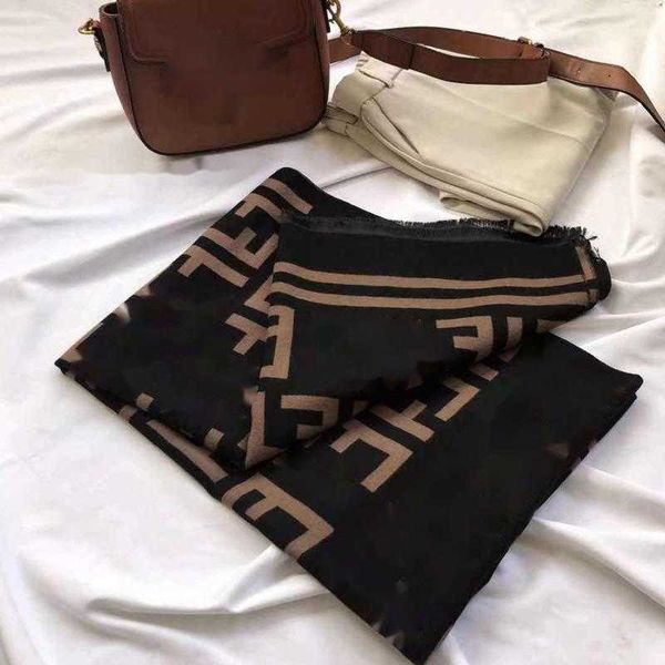 scarf large size women's fashion print simple embroidery silk winter print lace scarf satin square headscarf women's luxury design, Blue;gray
scarf large size women's fashion print simple embroidery silk winter print lace scarf satin square headscarf women's luxury design, Blue;gray