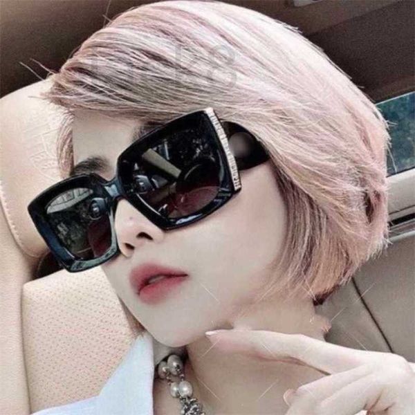 sunglasses designer women's network red fashion same plate personality big box ch5435 lwi2, White;black
sunglasses designer women's network red fashion same plate personality big box ch5435 lwi2, White;black
