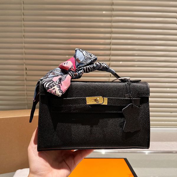 classic small handbags purse mini tote bags 5a quality genuine leather golden hardware inside fashion letters multiple colors wallets 22cm
classic small handbags purse mini tote bags 5a quality genuine leather golden hardware inside fashion letters multiple colors wallets 22cm