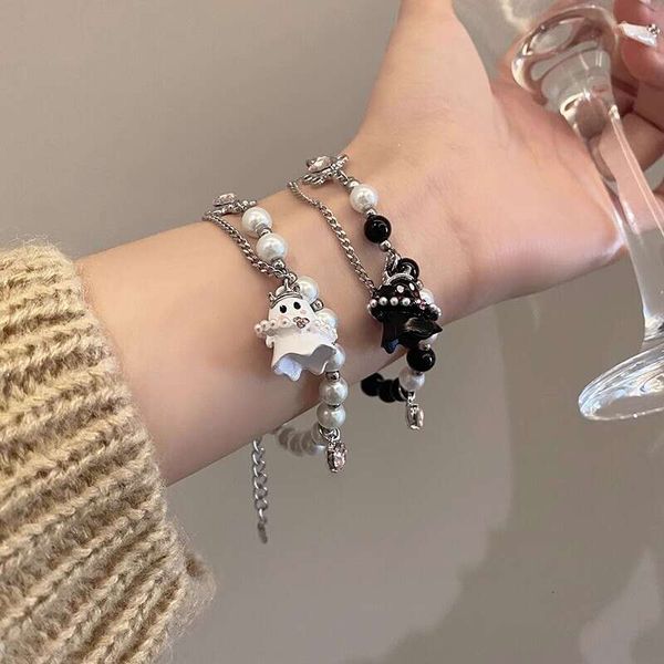 designer's black and white little ghost beaded bracelet, female friend accessory, niche cold style, high-end feeling, sweet, cool,, Golden;silver
designer's black and white little ghost beaded bracelet, female friend accessory, niche cold style, high-end feeling, sweet, cool,, Golden;silver