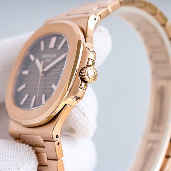 designer classic nautilus watch 3kf 5711 5168 42mm wristwatch b6gr 5a high-quality 8.3mm original thickness montre patek uhr with box, Slivery;golden
designer classic nautilus watch 3kf 5711 5168 42mm wristwatch b6gr 5a high-quality 8.3mm original thickness montre patek uhr with box, Slivery;golden