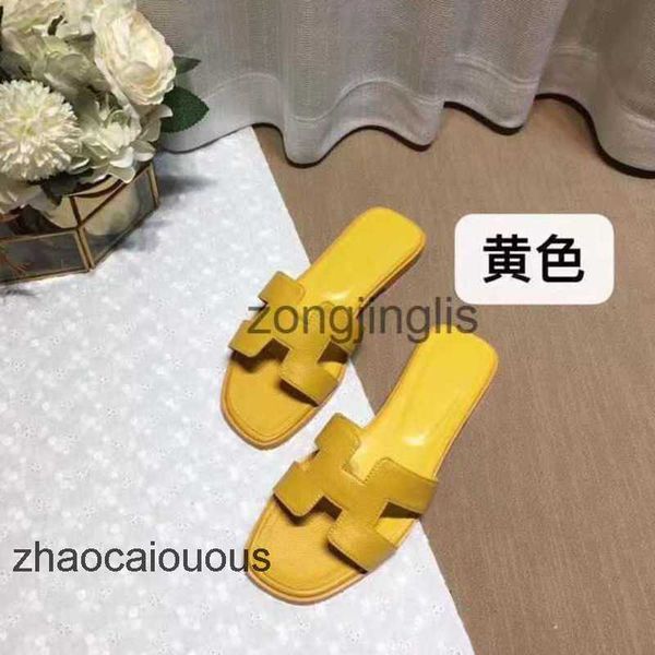 summer 2023 slipper women's bear baida shoes sandal designer oran color slippers matching leatherm flat sandals for tourism litchi patt
summer 2023 slipper women's bear baida shoes sandal designer oran color slippers matching leatherm flat sandals for tourism litchi patt