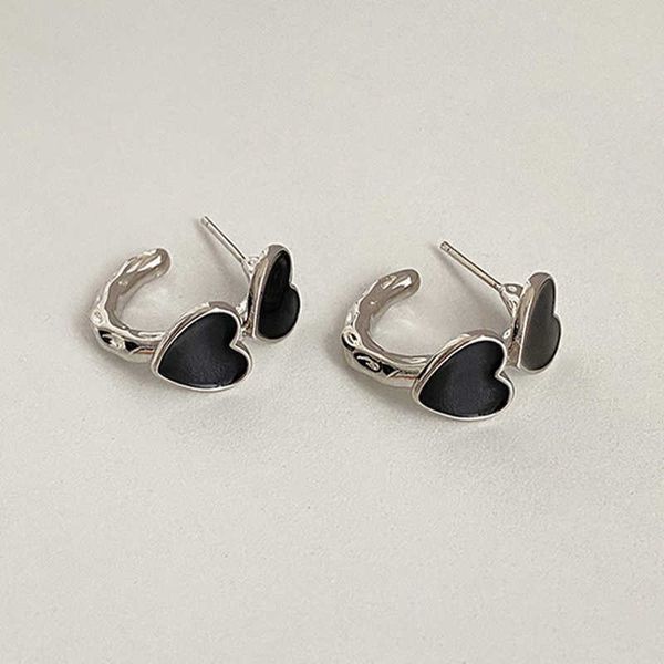 charm 2023 new summer black enamel heart stud earrings for women fashion vintage metal earrings party jewelry gift r230804, Golden
charm 2023 new summer black enamel heart stud earrings for women fashion vintage metal earrings party jewelry gift r230804, Golden